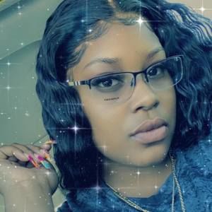 Meet your Posher, Mechelle